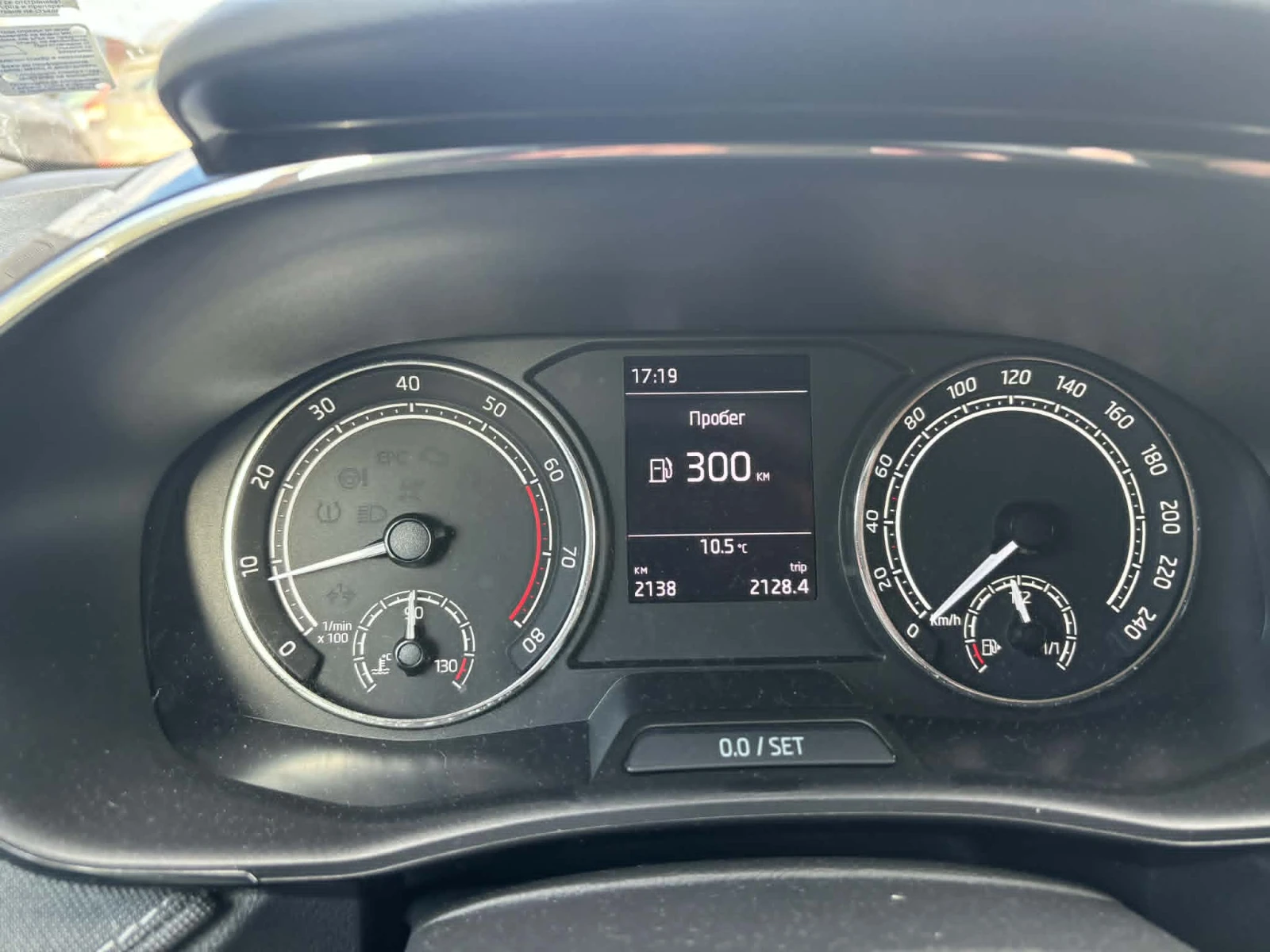 Skoda Fabia Style, снимка 4 - Автомобили и джипове - 54339045