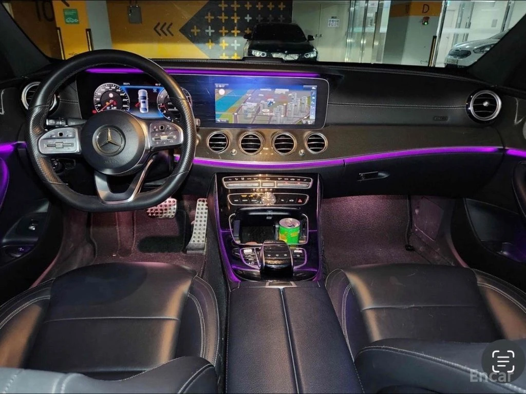 Mercedes-Benz E 350 4MATIC* AMG LINE* BURMESTER* 360 CAM* HEAD-UP* , снимка 9 - Автомобили и джипове - 54827774