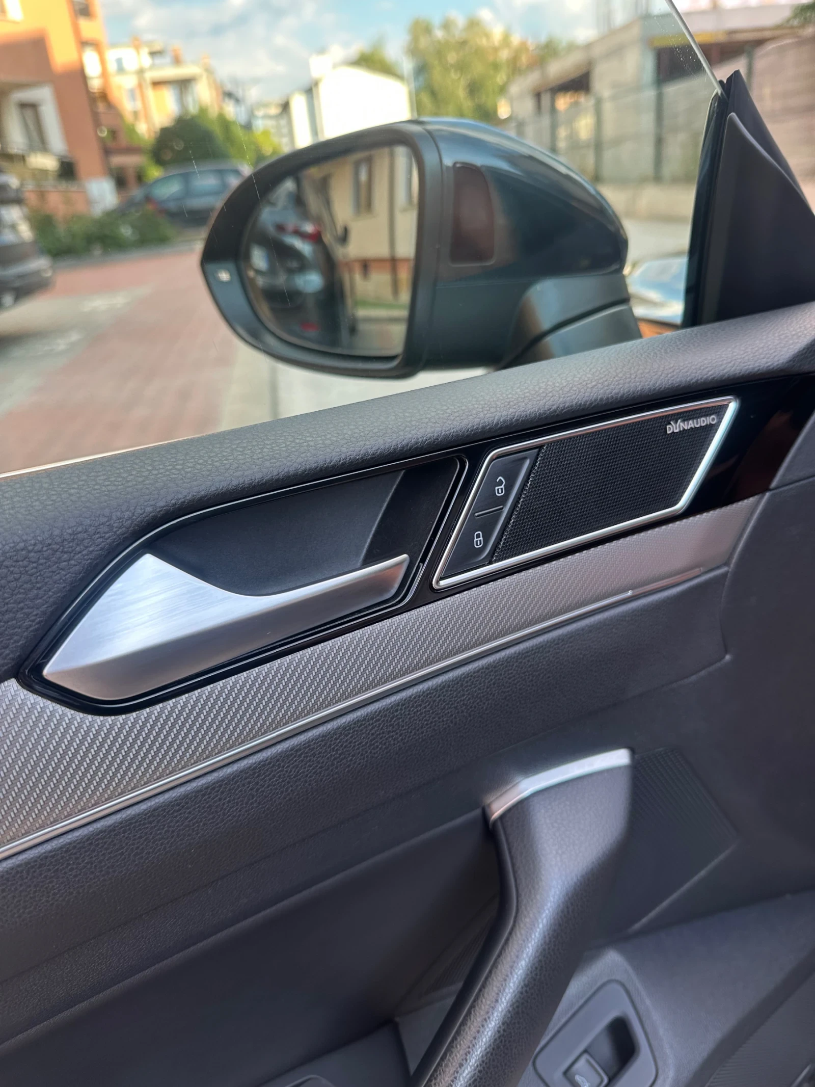VW Arteon R-Line Individual , снимка 14 - Автомобили и джипове - 55165388