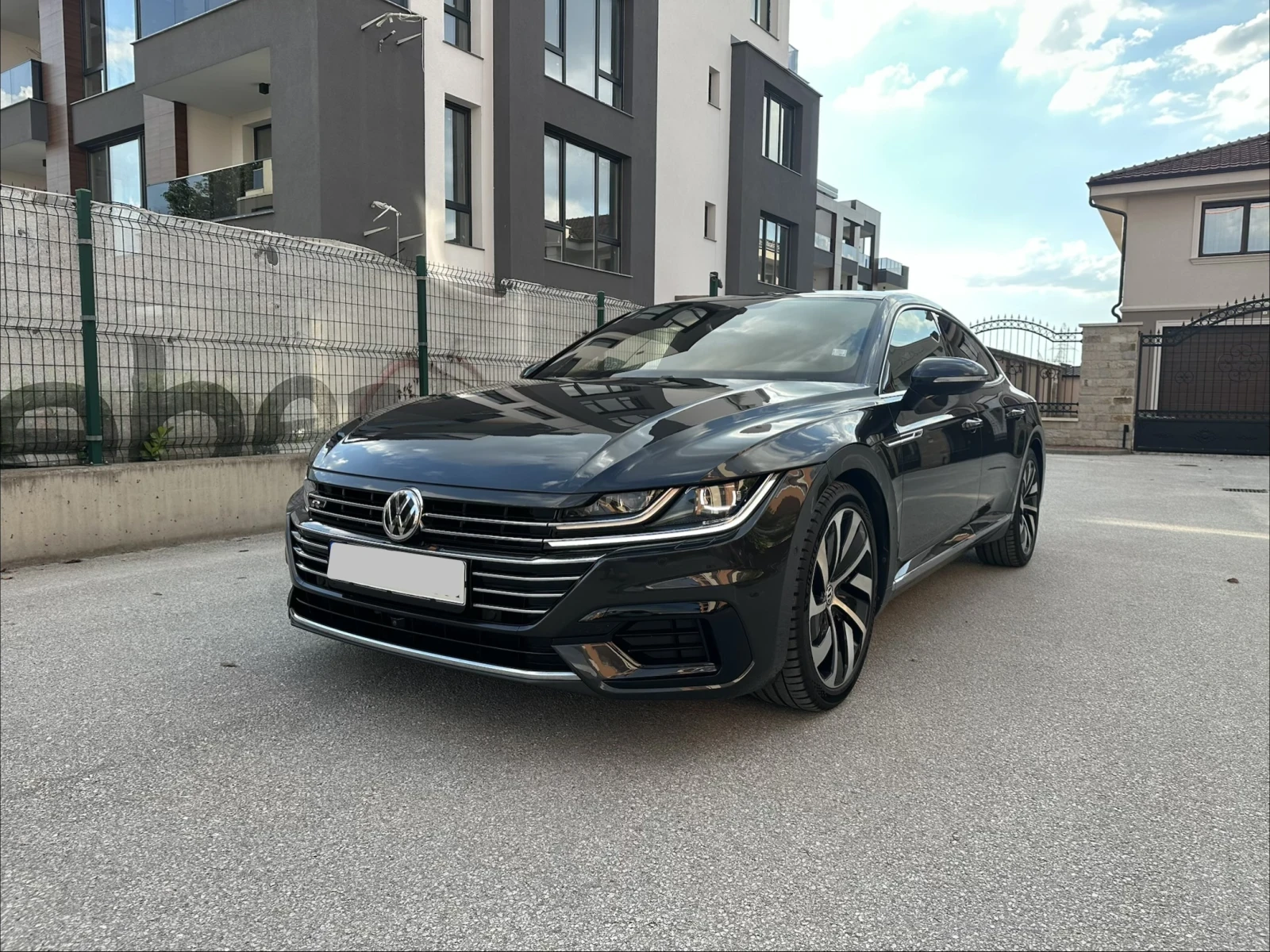 VW Arteon R-Line Individual , снимка 2 - Автомобили и джипове - 55165388
