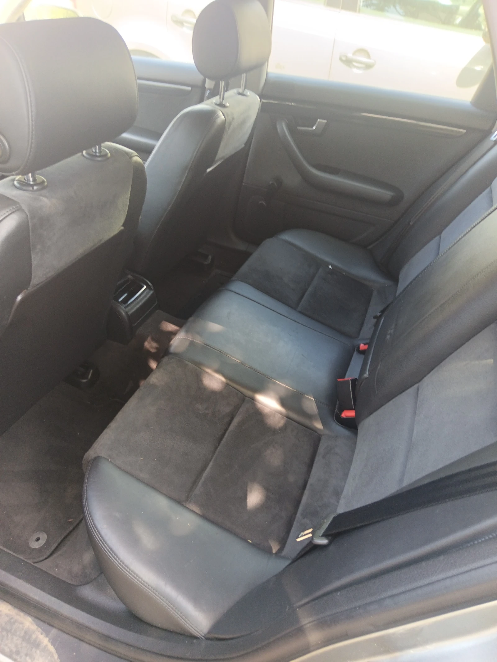 Audi A4 1.9tdi, снимка 5 - Автомобили и джипове - 55205971