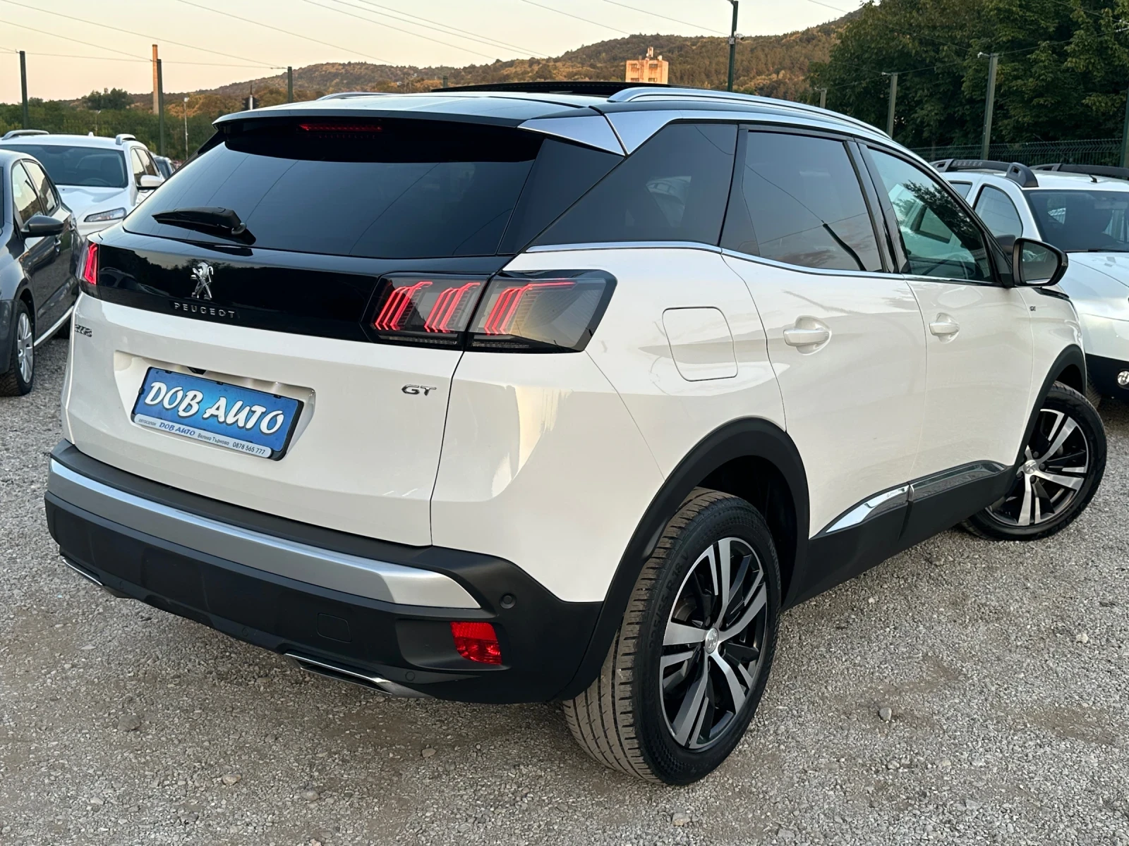 Peugeot 3008 GT-FULLLED-АВТОМАТ-ДИСТР-ПАНОРАМ-ПЕРЛА, снимка 6 - Автомобили и джипове - 55546722