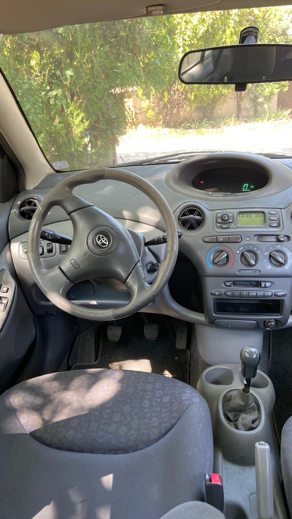 Toyota Yaris 1.3VVT-i, Климатик, 179000км, снимка 7 - Автомобили и джипове - 55617389