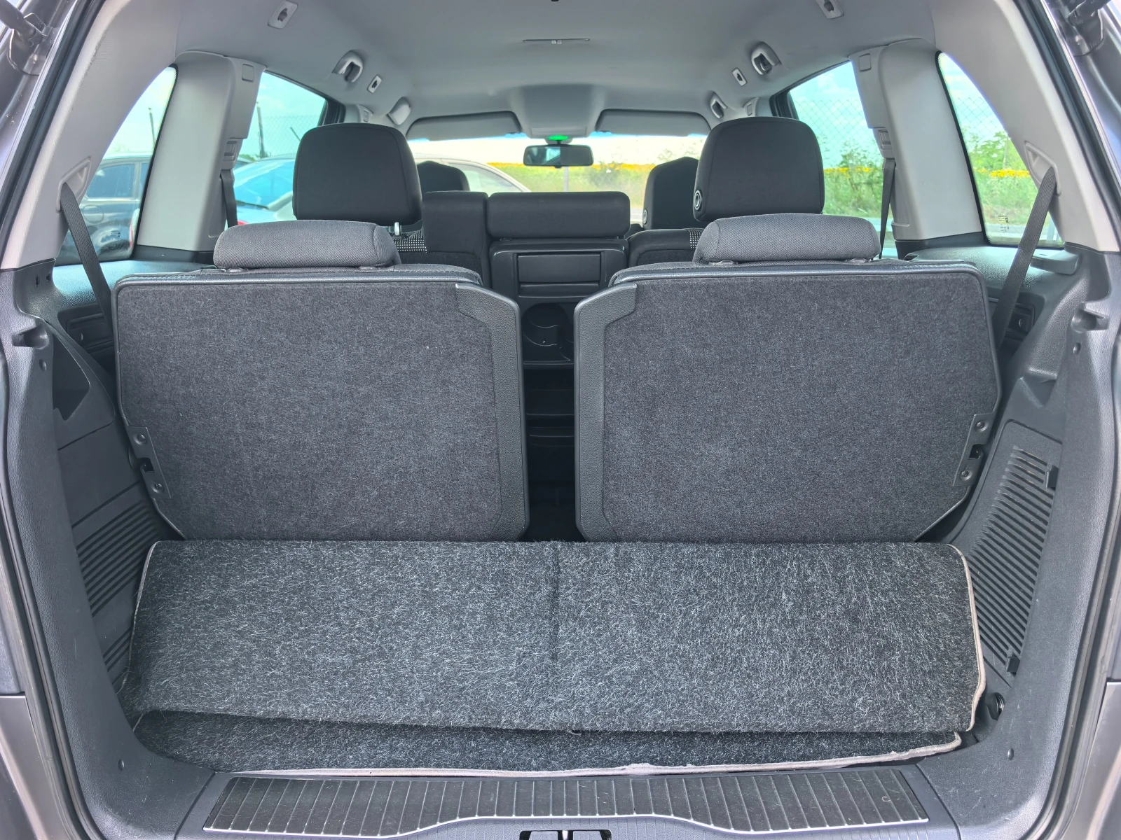 Opel Zafira 1.9CDTI OPC LINE, снимка 11 - Автомобили и джипове - 55627796