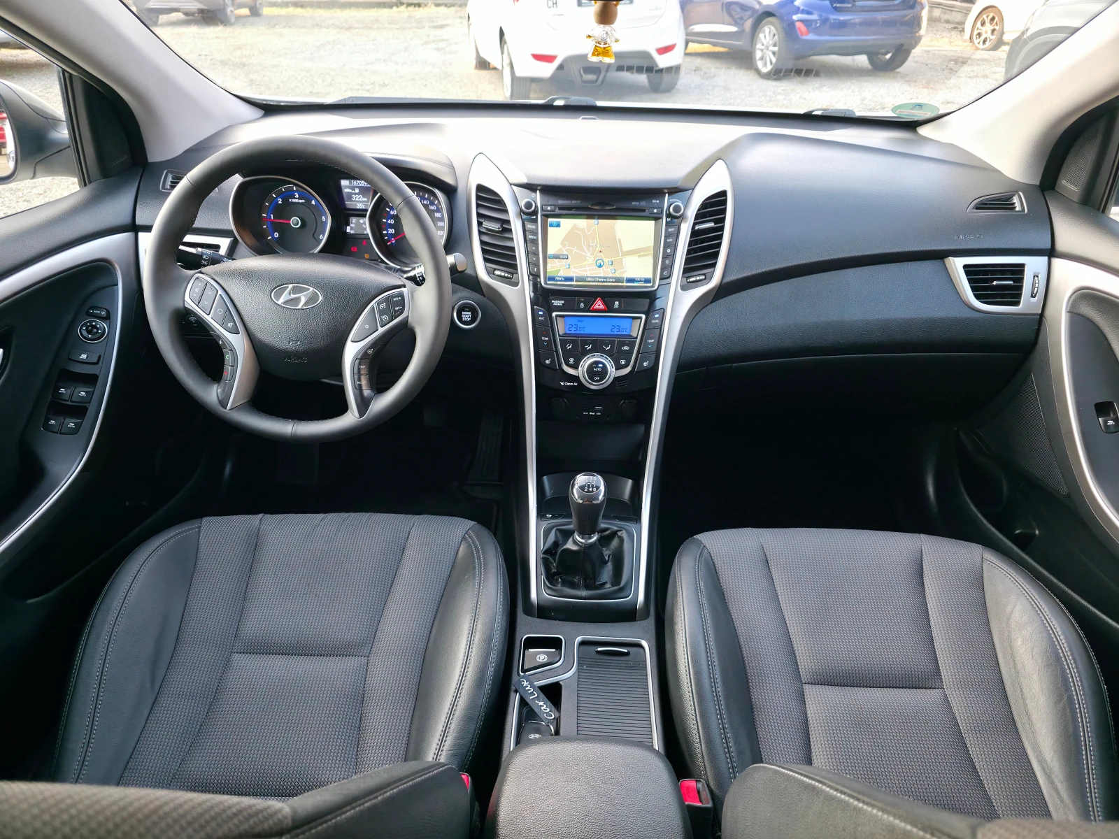 Hyundai I30 1.6crdi FULL!!! Euro6b, снимка 9 - Автомобили и джипове - 55788433