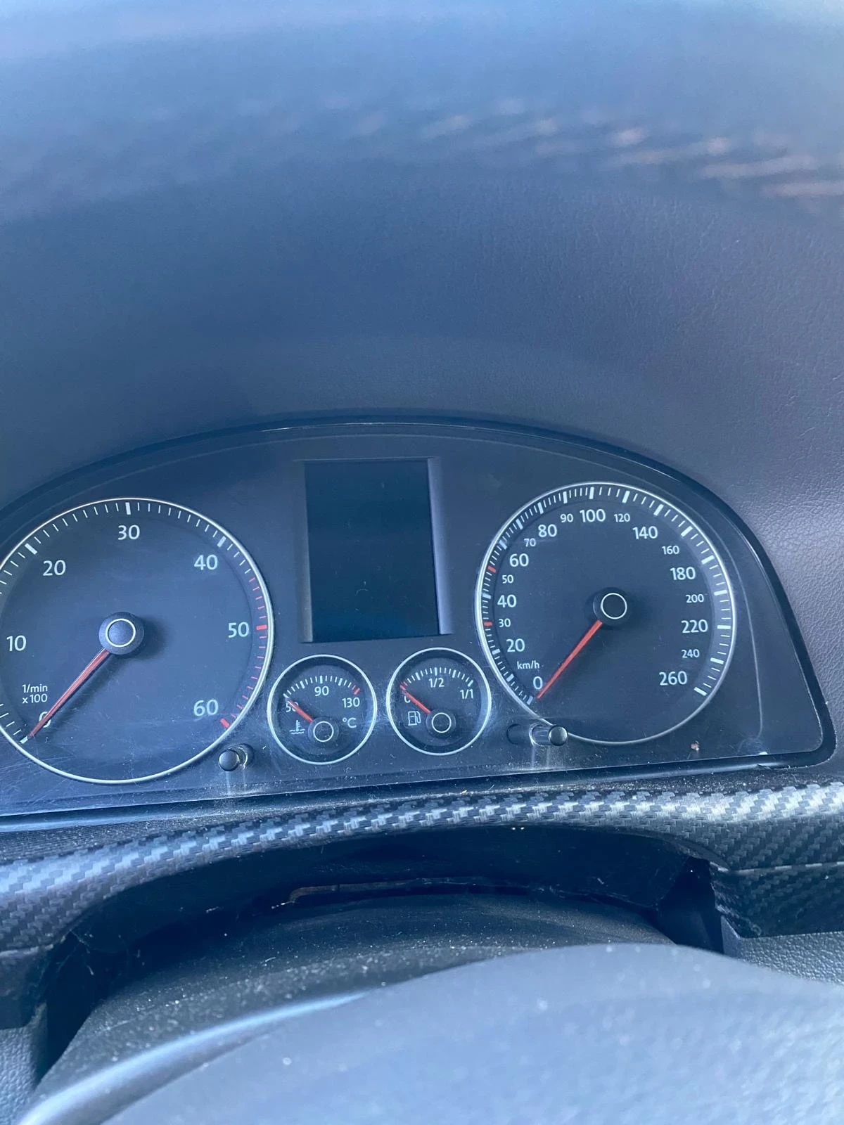 VW Touran, снимка 15 - Автомобили и джипове - 56728108
