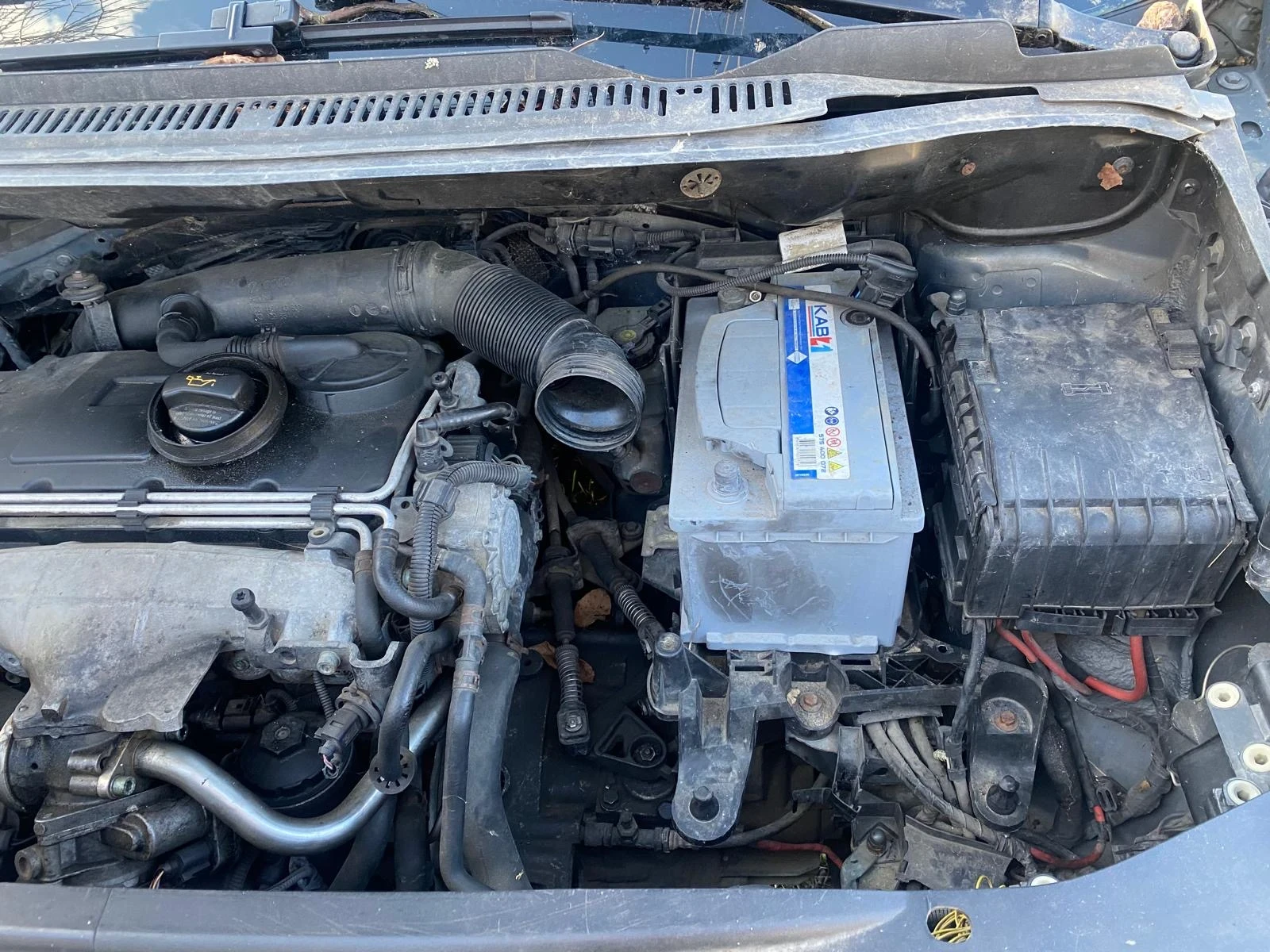 VW Touran, снимка 13 - Автомобили и джипове - 56728108