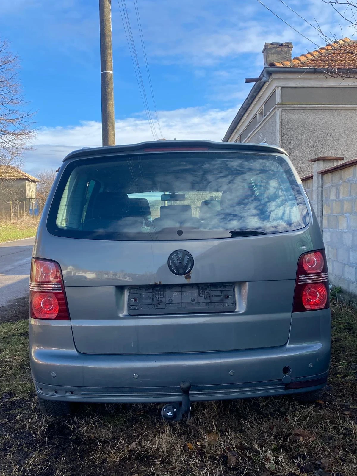 VW Touran, снимка 4 - Автомобили и джипове - 56728108