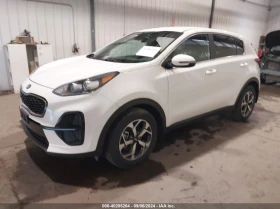 Kia Sportage 2.4L I-4 DI, DOHC, VVT, 181HP Front Wheel Drive, снимка 2