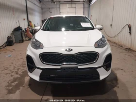 Kia Sportage 2.4L I-4 DI, DOHC, VVT, 181HP Front Wheel Drive, снимка 4