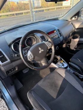 Обява за продажба на Mitsubishi Outlander 2.4 4x4 ~9 999 лв. - изображение 6 | Auto.bg Обява за продажба на Mitsubishi Outlander 2.4 4x4 ~9 999 лв. - изображение 6
