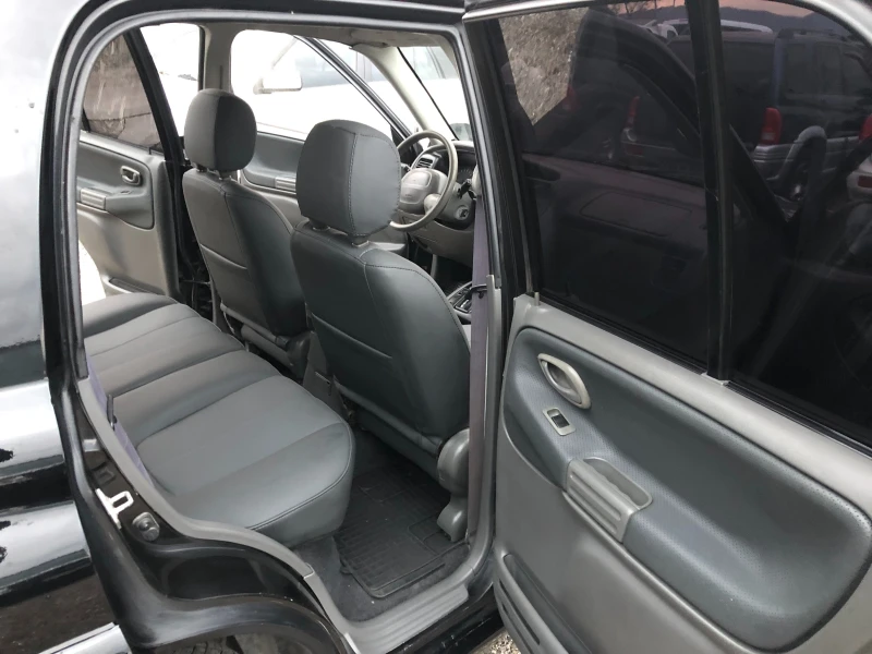 Suzuki Grand vitara 2.0  128 hp ГЪРЦИЯ, снимка 14 - Автомобили и джипове - 48072080