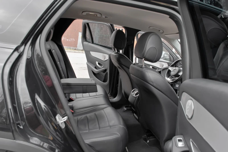 Mercedes-Benz GLC 220 MERSEDES GLC220* AMG LINE* 9G-tronic* , снимка 11 - Автомобили и джипове - 52657852