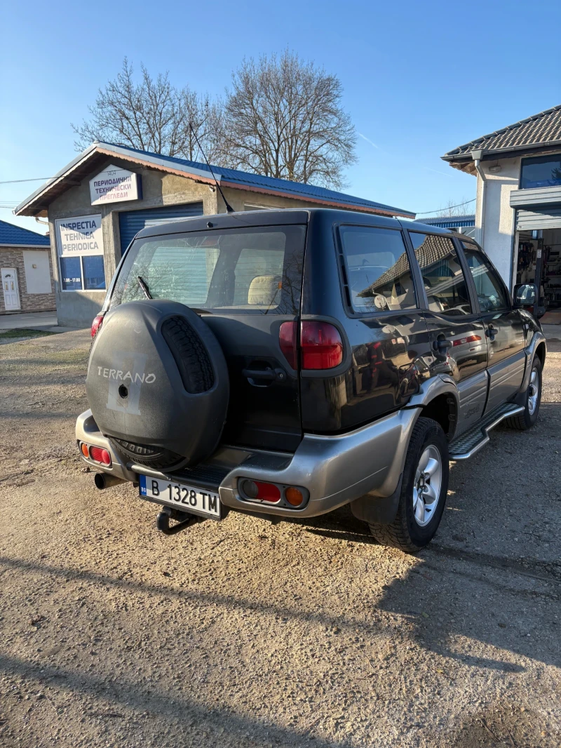 Nissan Terrano 2.7 TDI, снимка 4 - Автомобили и джипове - 52829849