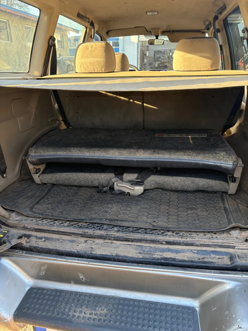 Nissan Terrano 2.7 TDI, снимка 8 - Автомобили и джипове - 52829849