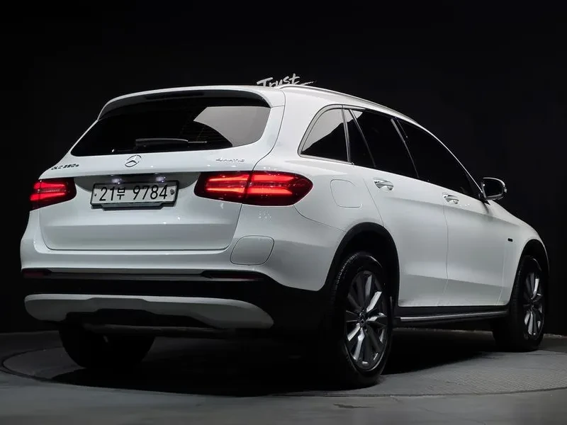Mercedes-Benz GLC 300 4MATIC PREMIUM, снимка 2 - Автомобили и джипове - 54928989
