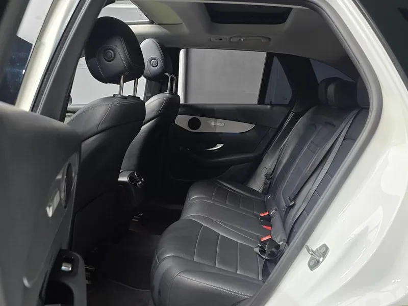 Mercedes-Benz GLC 300 4MATIC PREMIUM, снимка 11 - Автомобили и джипове - 54928989
