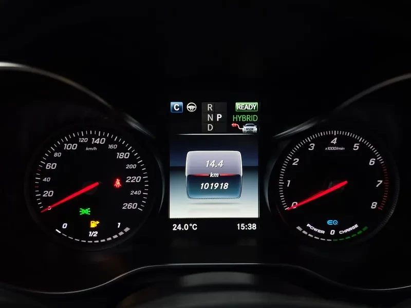 Mercedes-Benz GLC 300 4MATIC PREMIUM, снимка 8 - Автомобили и джипове - 54928989