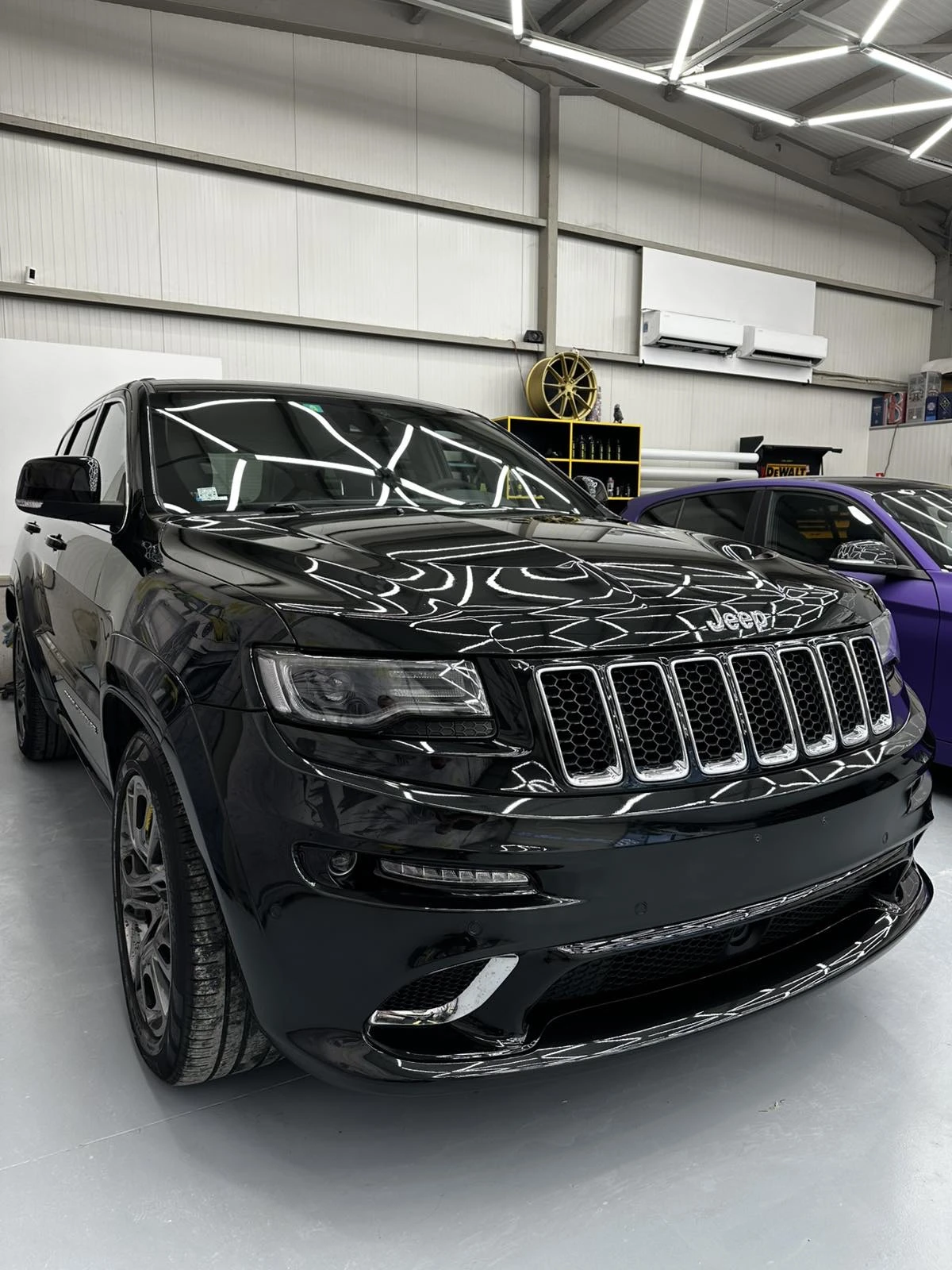 Jeep Grand cherokee SRT - изображение 7