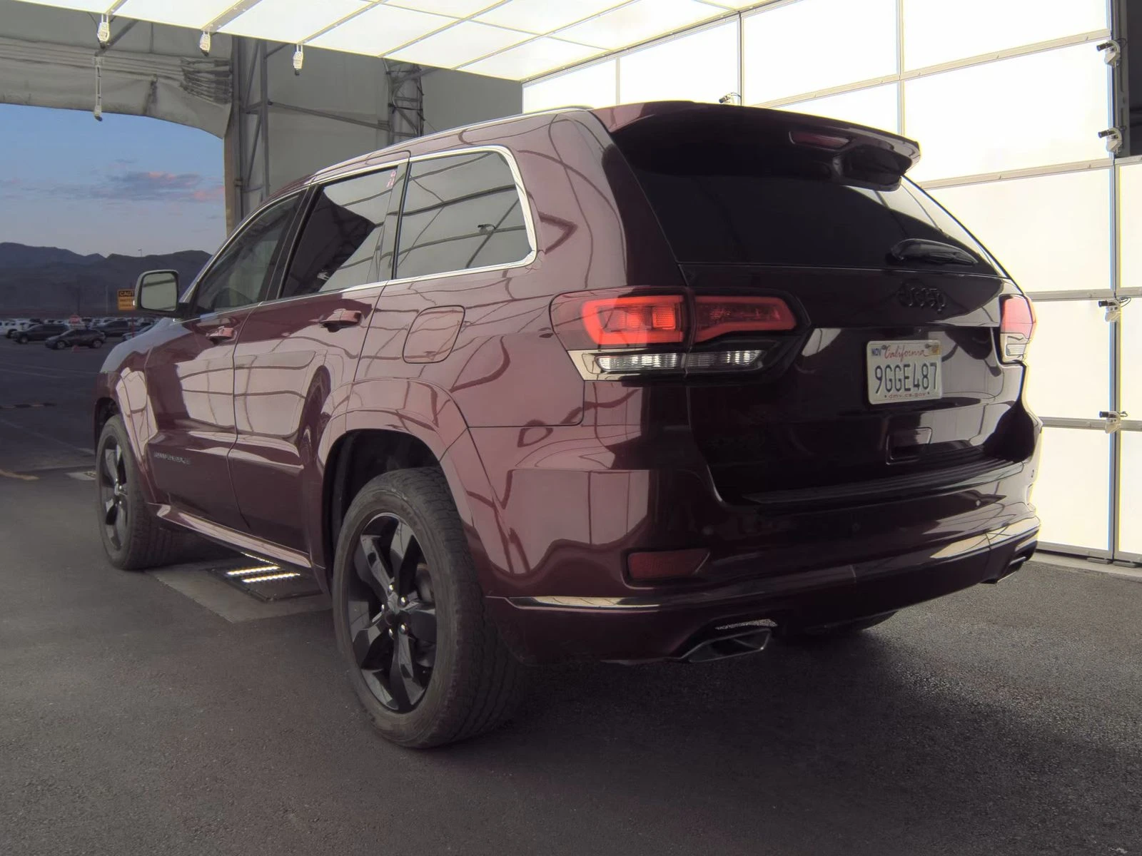 Jeep Grand cherokee HIGH ALTITUDE - изображение 6