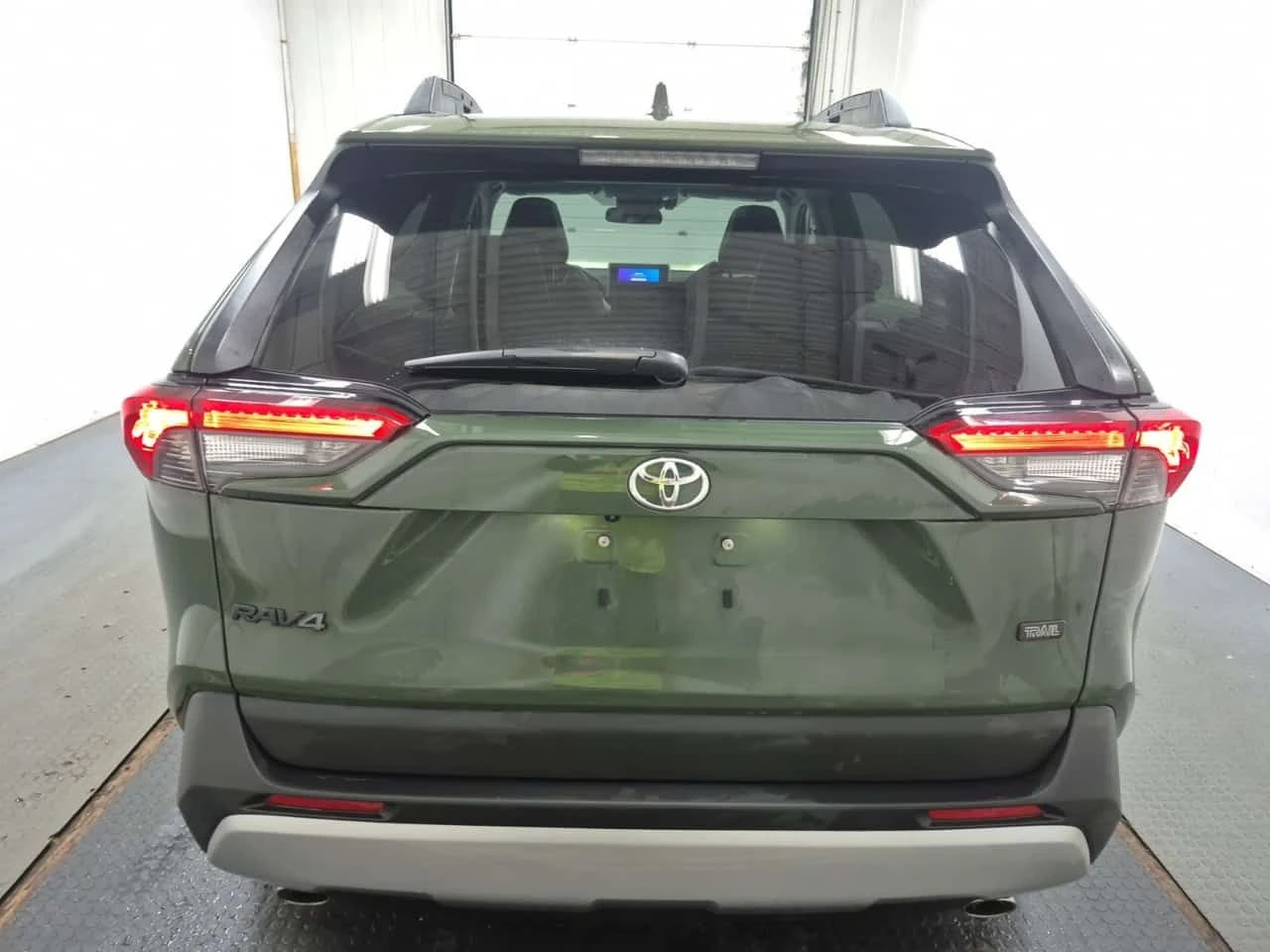 Toyota Rav4 * Trail * CARFAX * ������� * ������� * CARPLAY | Mobile.bg � ����������� 4