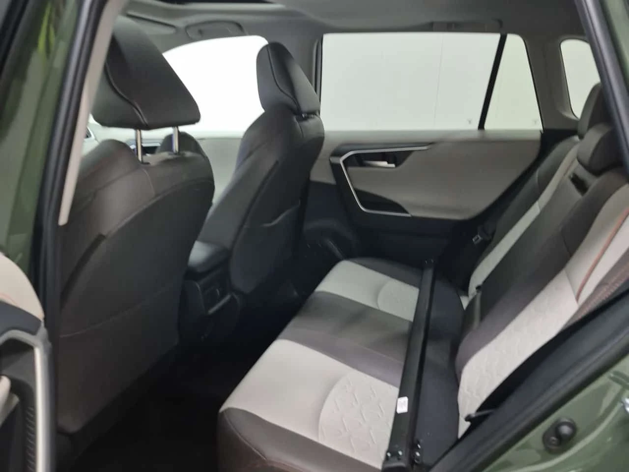 Toyota Rav4 * Trail * CARFAX * ������� * ������� * CARPLAY | Mobile.bg � ����������� 12