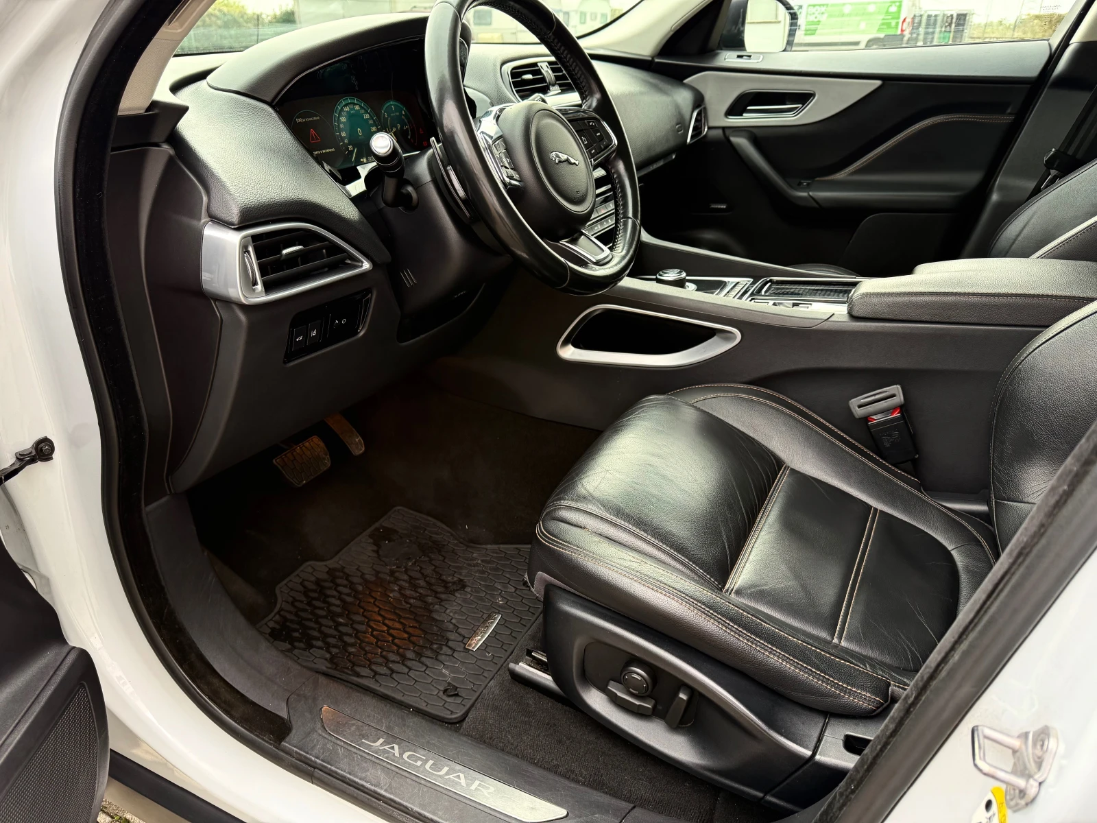 Jaguar F-PACE DIGITAL, снимка 6 - Автомобили и джипове - 53900029