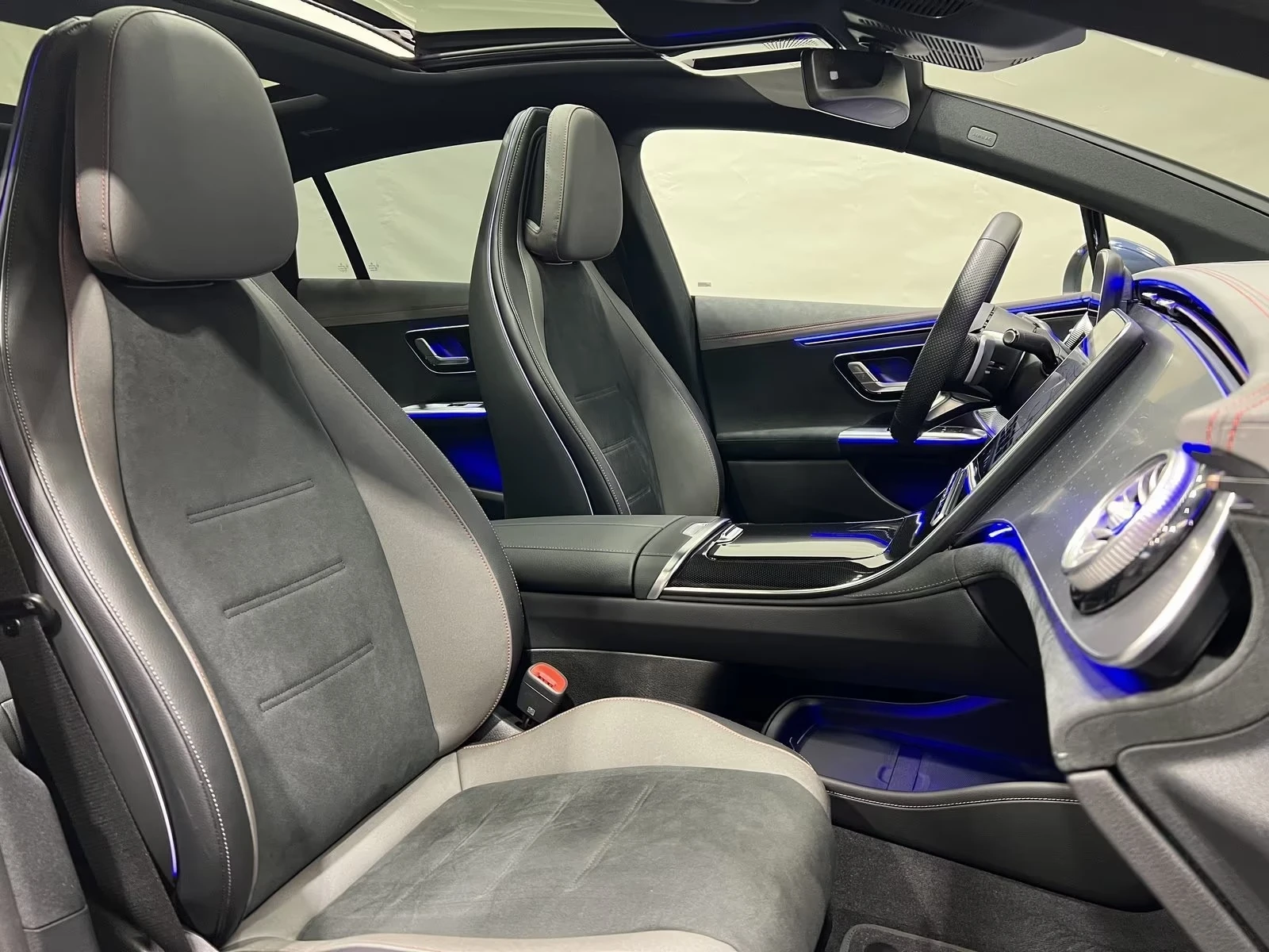 Mercedes-Benz EQE 300/AMG/4-MATIC/BURM/PANO/HEAD UP/360/ | Mobile.bg � ����������� 13