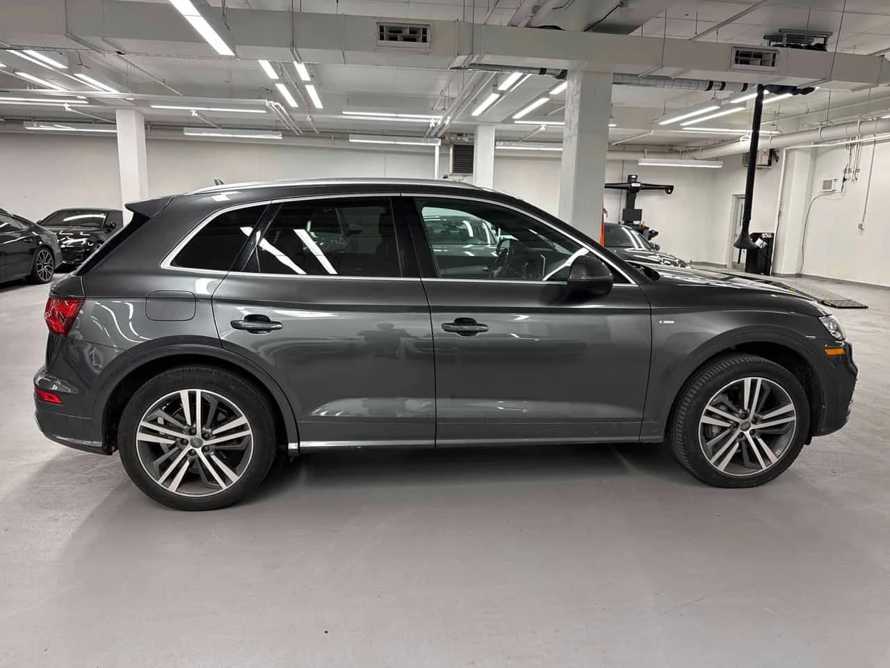 Audi Q5 * Progressiv * CARFAX * ЦЕНА ДО БГ, снимка 4 - Автомобили и джипове - 54070087