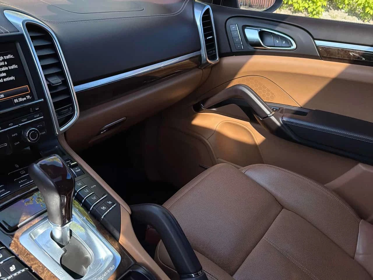 Porsche Cayenne * AWD * CARFAX * ОБДУХВАНЕ * BOSE * , снимка 10 - Автомобили и джипове - 55058715