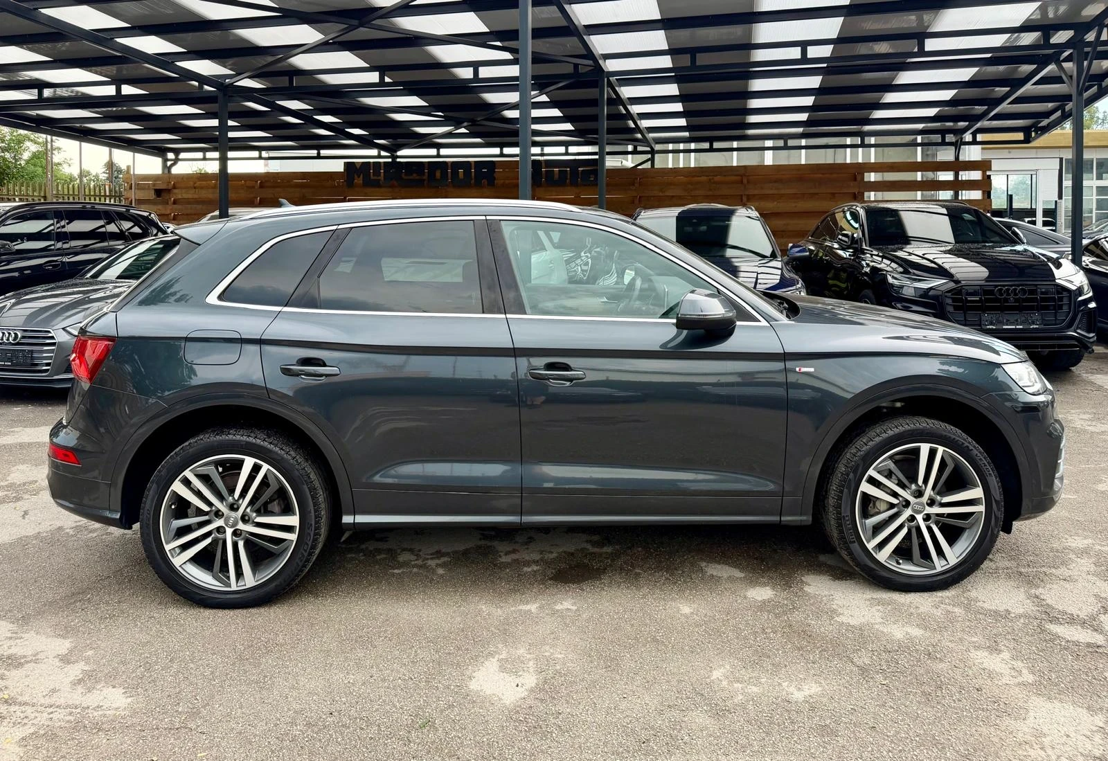 Audi Q5 2.0TFSI Progressiv S-Line Quattro, снимка 4 - Автомобили и джипове - 55123877