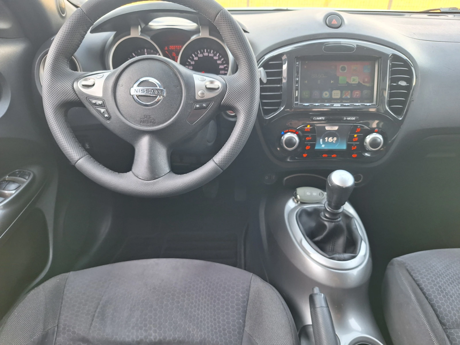 Nissan Juke 1.5dci, снимка 10 - Автомобили и джипове - 55693954