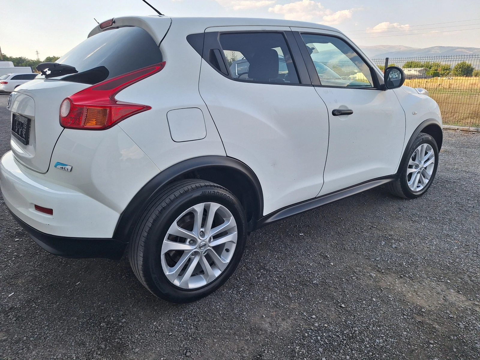 Nissan Juke 1.5dci, снимка 4 - Автомобили и джипове - 55693954