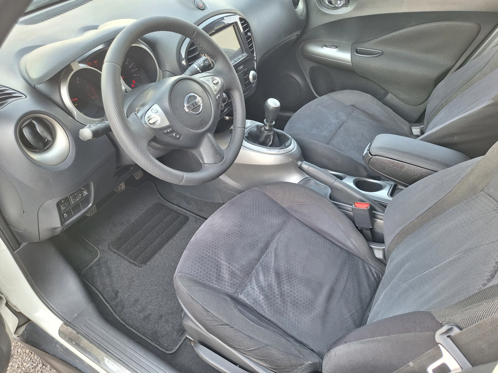 Nissan Juke 1.5dci, снимка 9 - Автомобили и джипове - 55693954