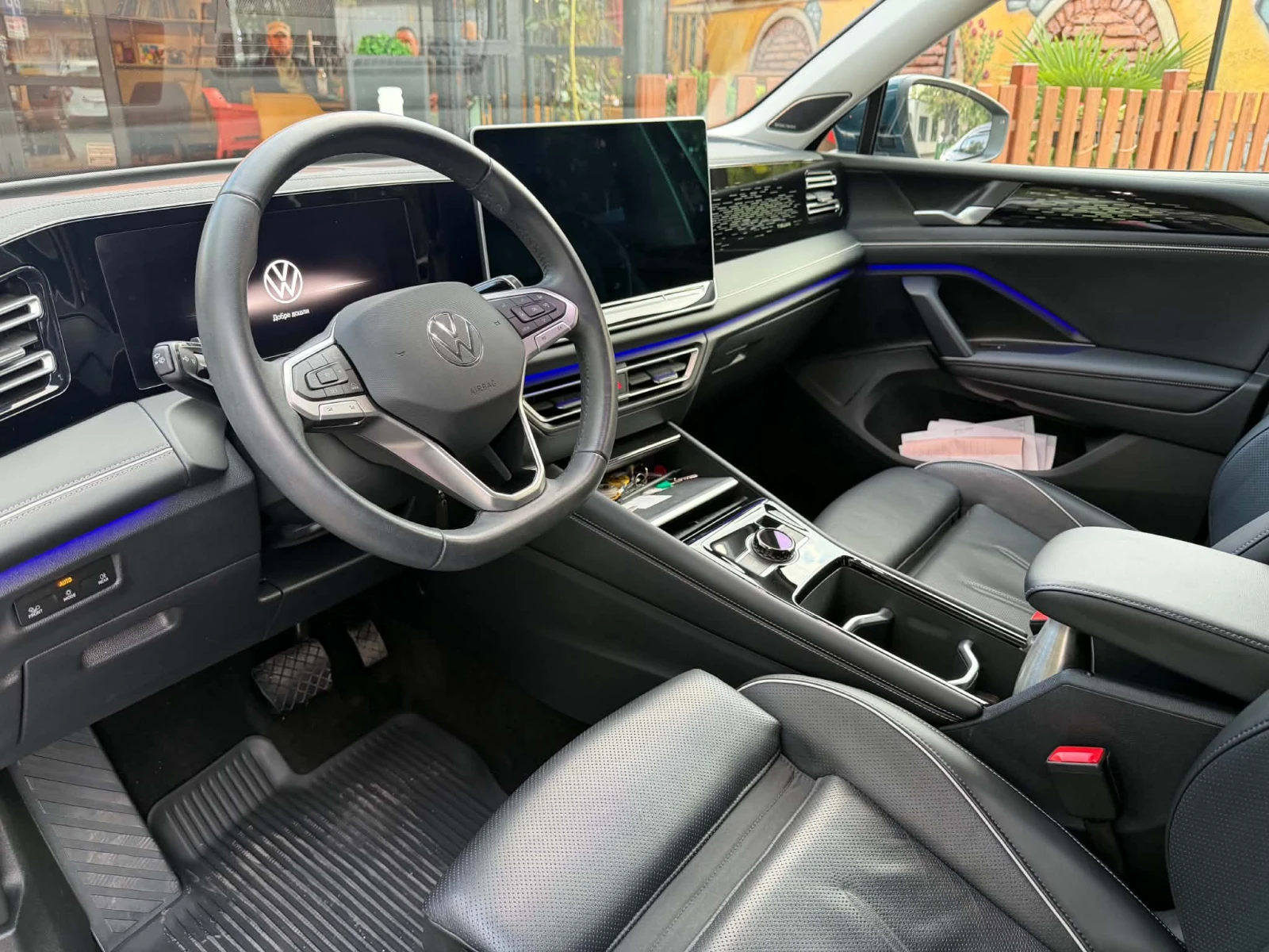 VW Tiguan, снимка 4 - Автомобили и джипове - 55946760