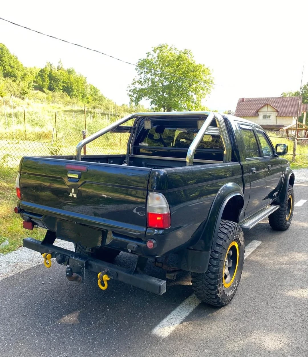 Mitsubishi L200 2.5, снимка 3 - Автомобили и джипове - 55994349