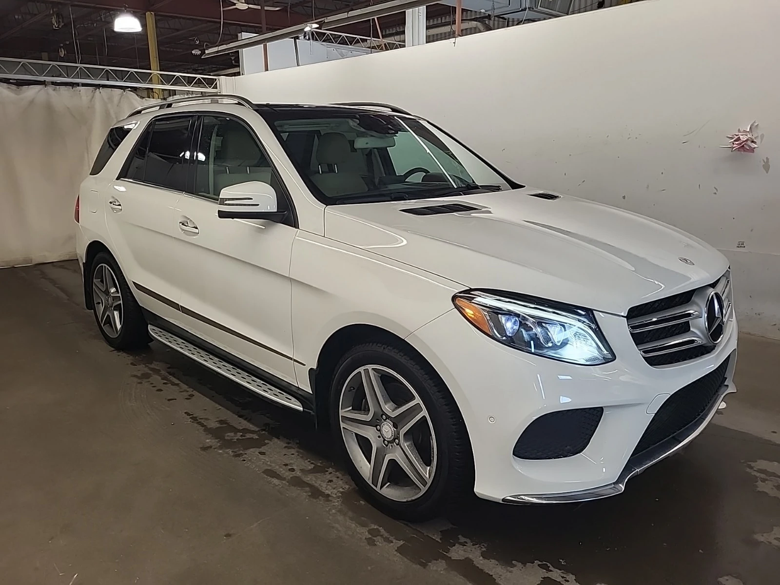 Mercedes-Benz GLE * 350D * CARFAX * ЦЕНА ДО БГ, снимка 2 - Автомобили и джипове - 56085839