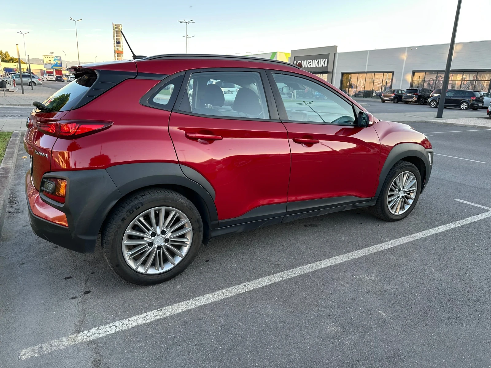 Hyundai Kona, снимка 5 - Автомобили и джипове - 56378966