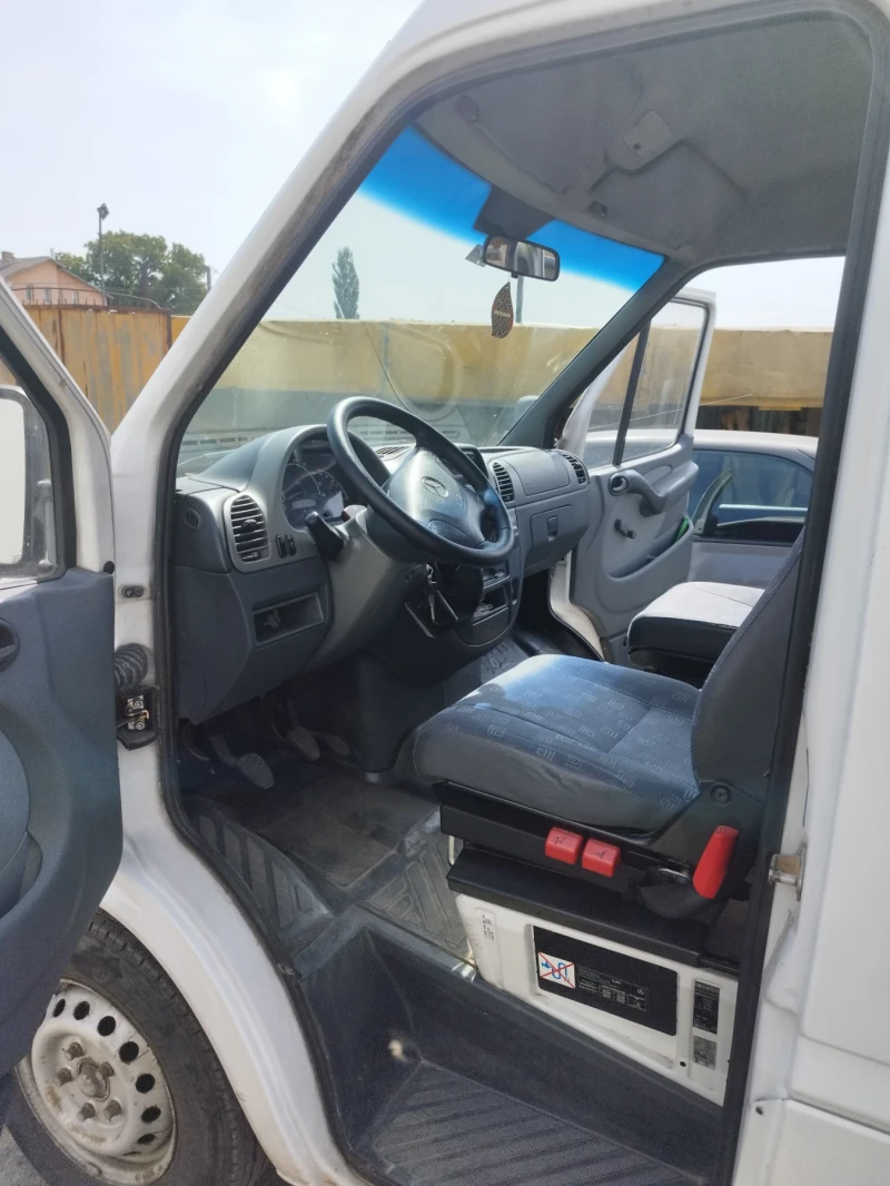 Mercedes-Benz Sprinter 208, снимка 8 - Бусове и автобуси - 53184091