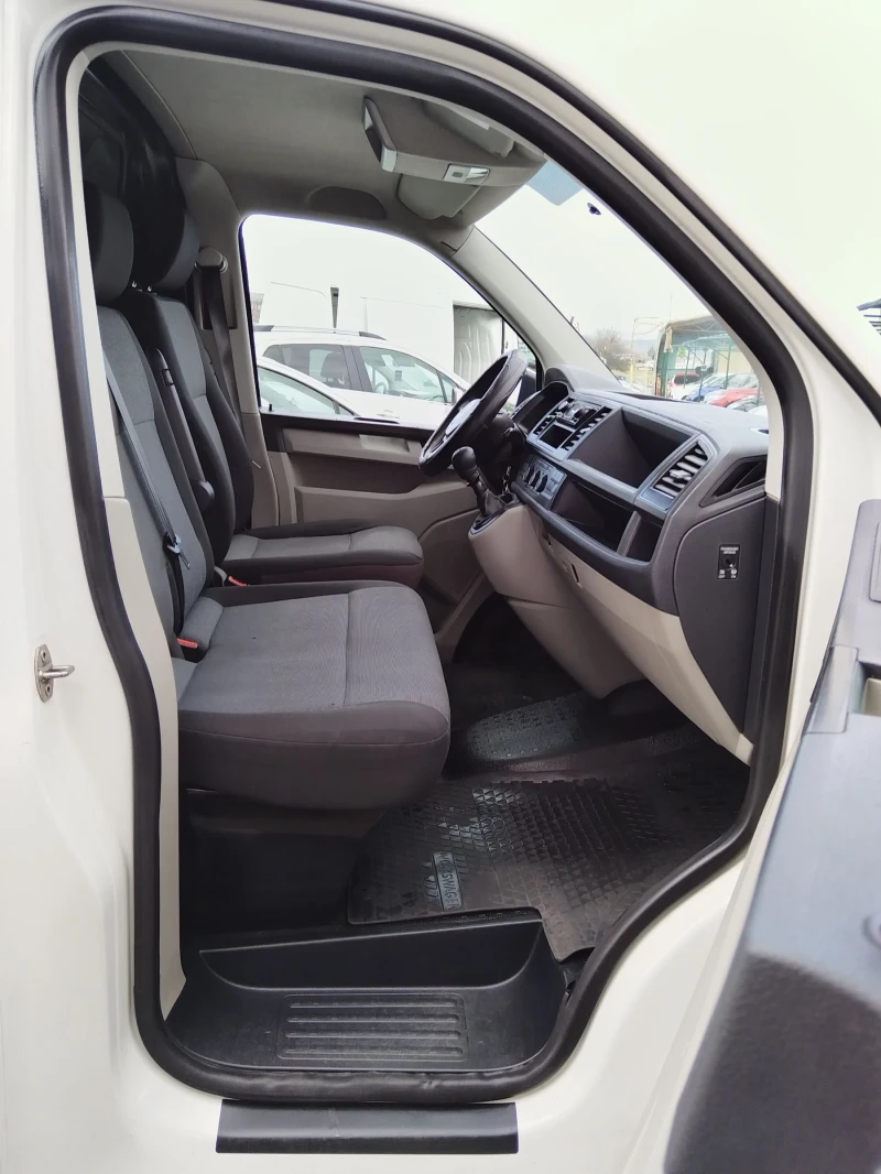 VW Transporter 2000D 140ks. Топ състоянието, снимка 12 - Бусове и автобуси - 53293597