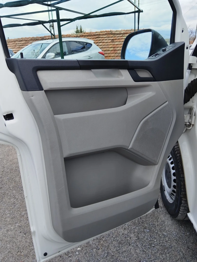 VW Transporter 2000D 140ks. Топ състоянието, снимка 15 - Бусове и автобуси - 53293597