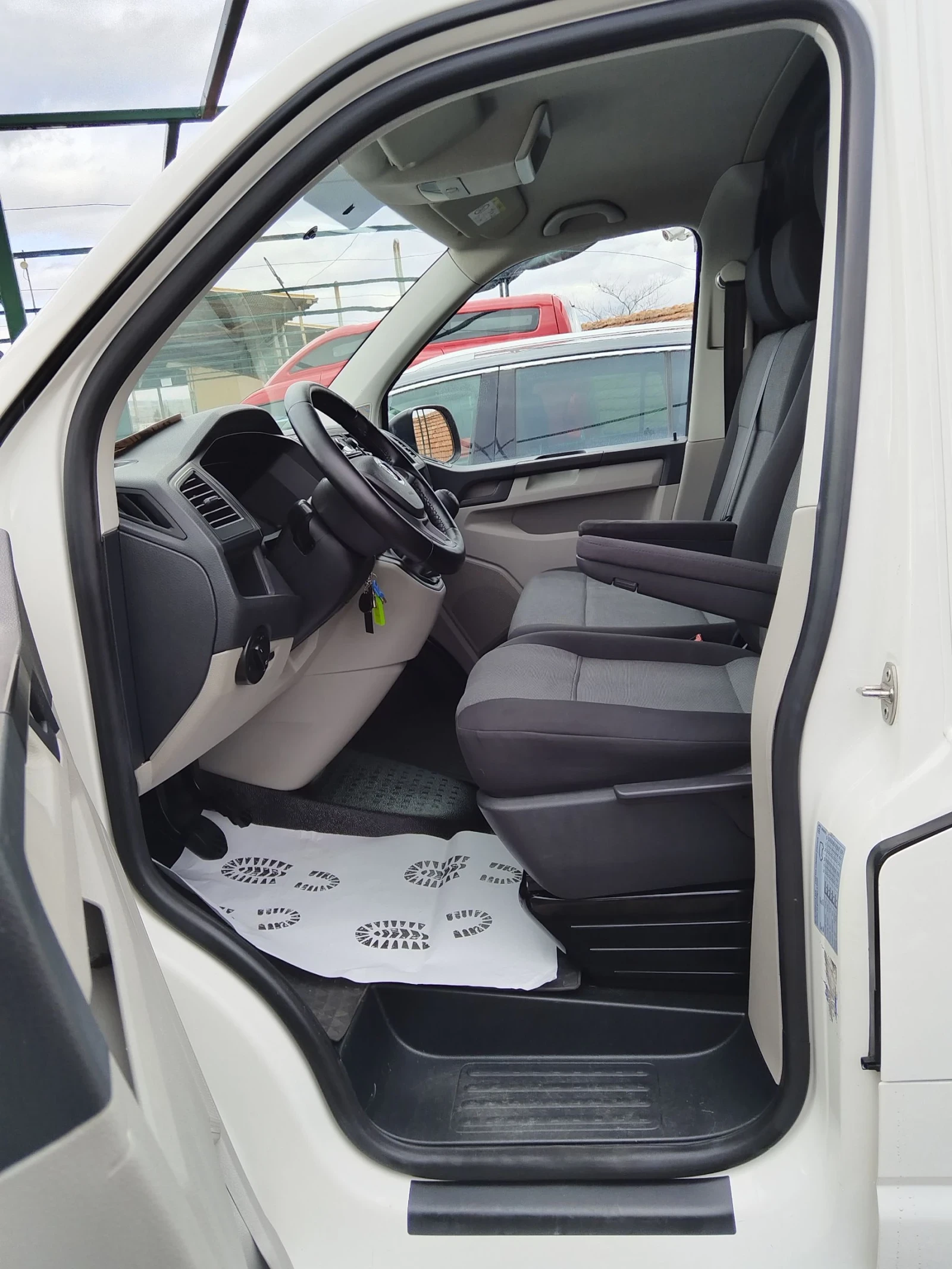 VW Transporter 2000D 140ks. ��� ��������� | Mobile.bg � ����������� 16