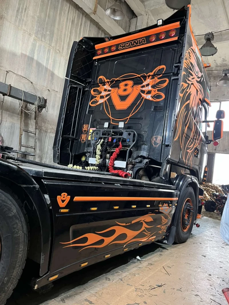 Scania R 560 560, снимка 9 - Камиони - 52502396