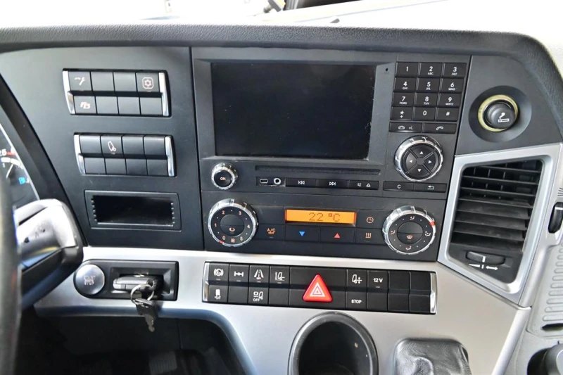 Mercedes-Benz Actros 1843 Тристрана щора с падащ борд, теглич, снимка 16 - Камиони - 52339453