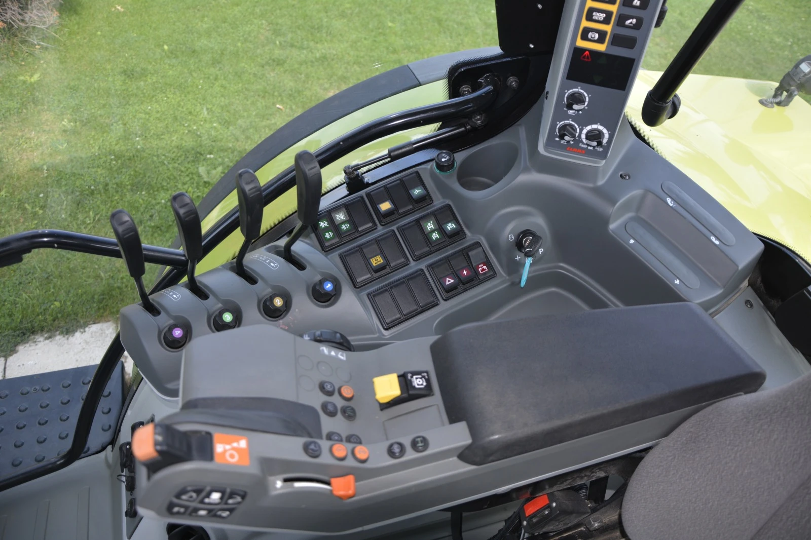  Claas ARION 610 | Mobile.bg   11