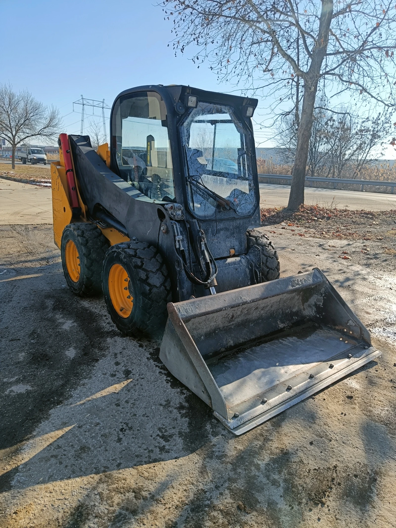 Мини челни товарачи JCB 155 | Mobile.bg — изображение 1