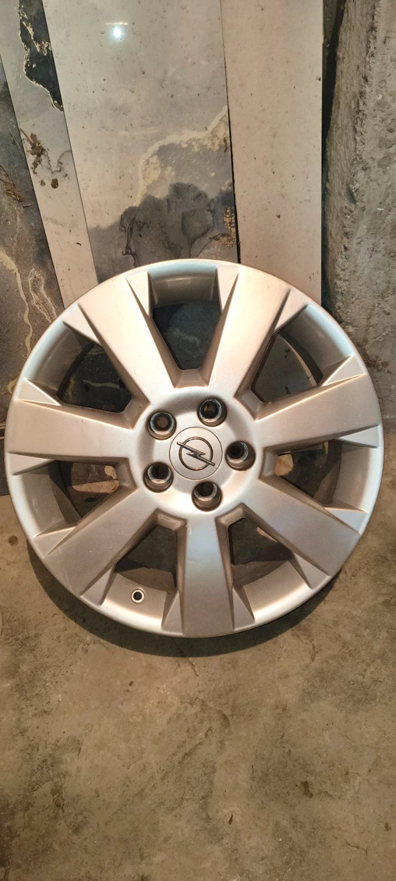 ������ �� ���� | Mobile.bg � ����������� 4