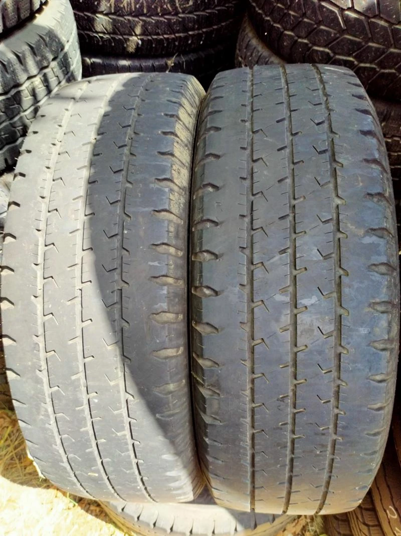 Гуми Летни 215/65R16, снимка 2 - Гуми и джанти - 33674996