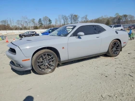 Dodge Challenger 6.4l R, снимка 1
