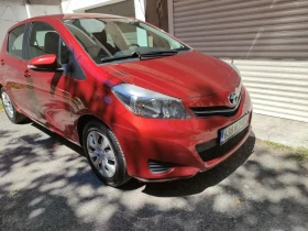 Toyota Yaris 1, 3 6 скорости камера навигация, снимка 2